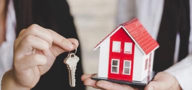 Clés et mini maison