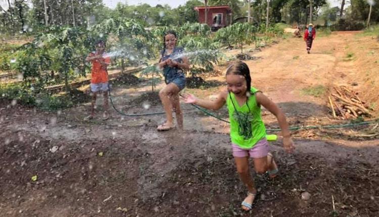 Songkran que une petite île 