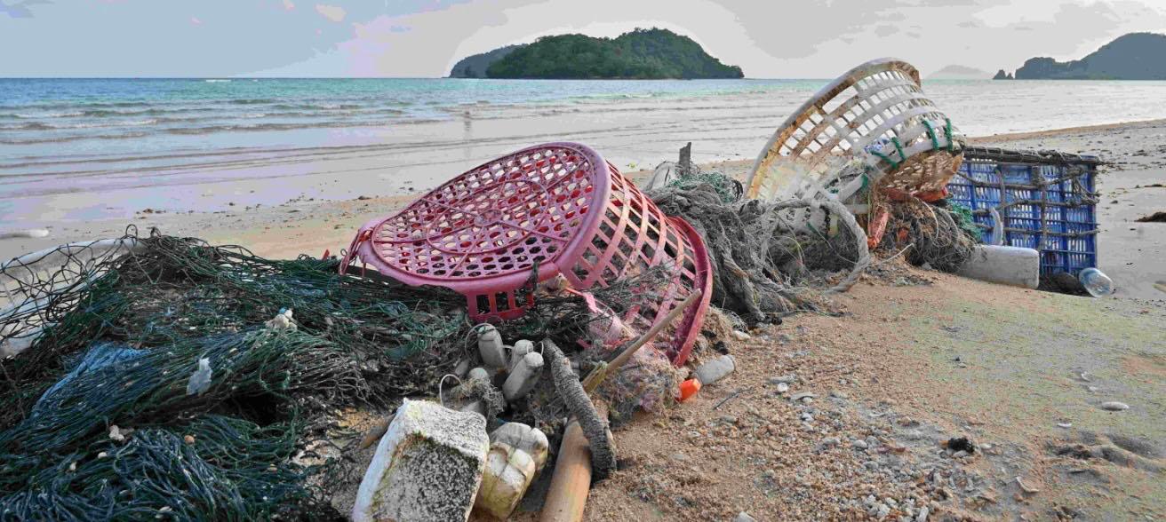 Plastique plage Thaïlande 