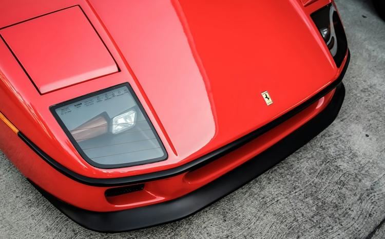 voiture-ferrari-rouge