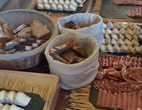 Fromage et charcuterie présent lors de l'événement