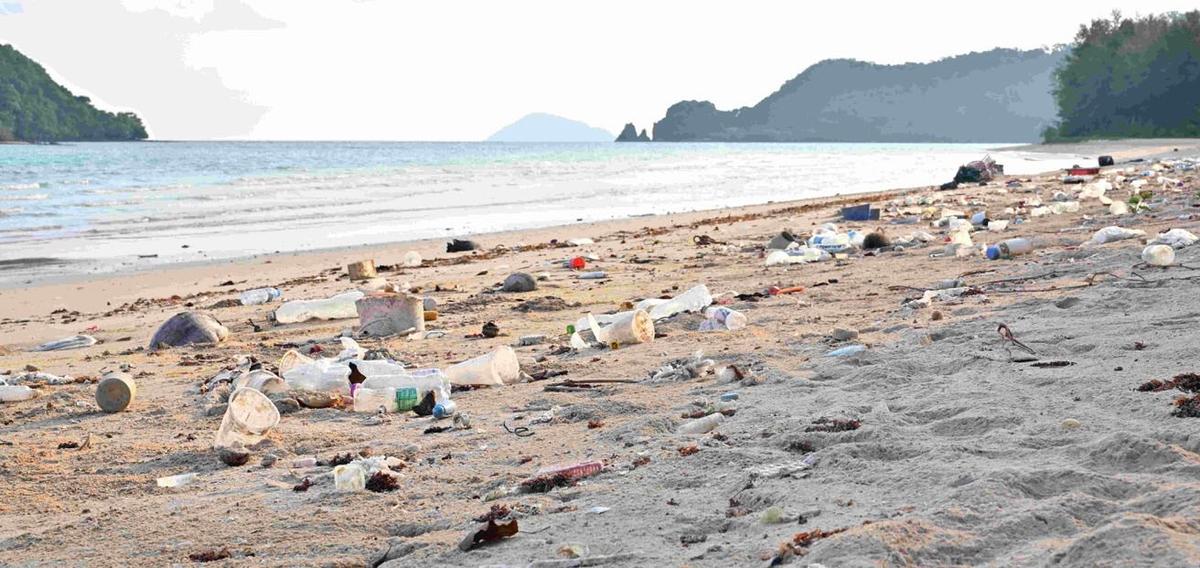 Plage polluée Thaïlande 