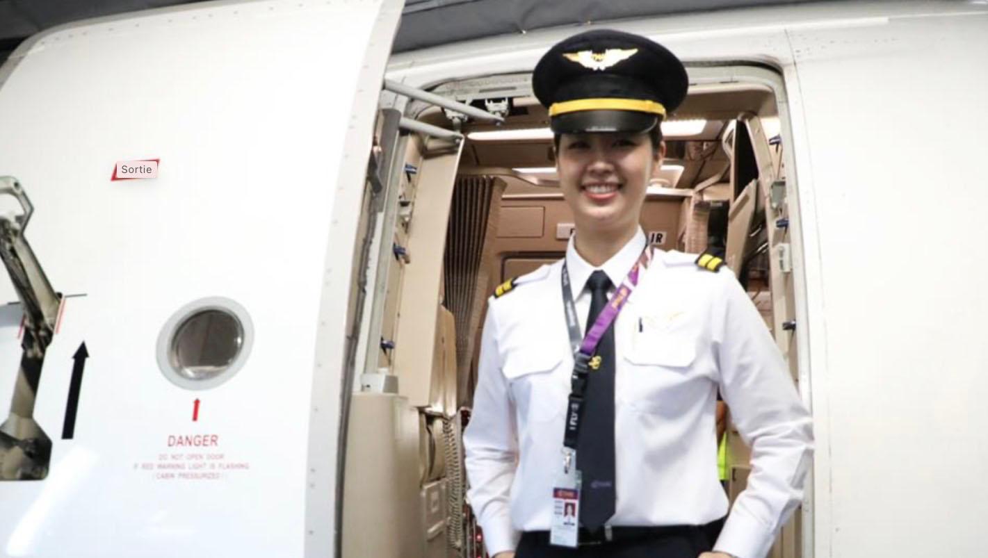 Première femme pilote THAI Airways