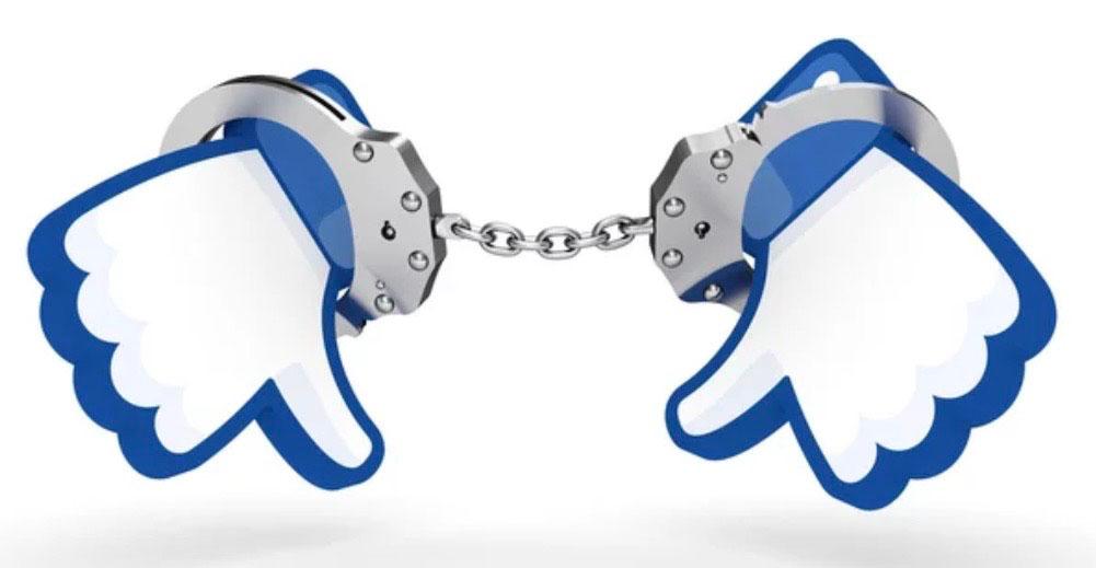 Likes Facebook baissés et menottés