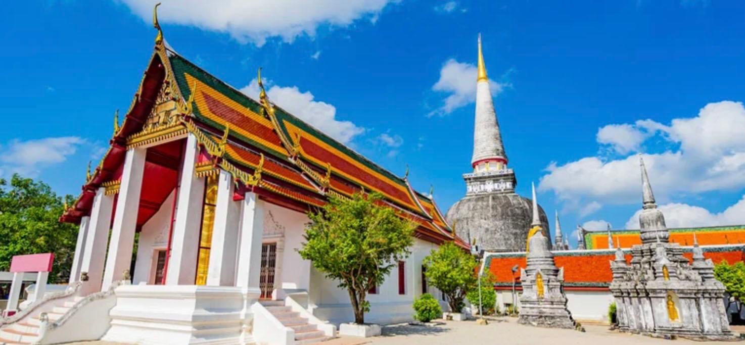 Wat Phra Mahathat Woramahawihan