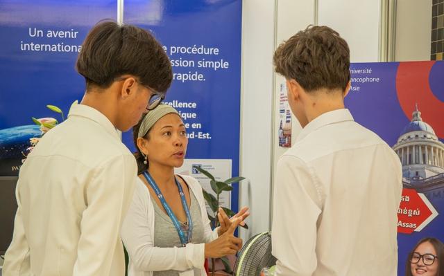 Etudiants de l’Université Francophone d’Asie