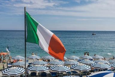 parasols_plage_italie