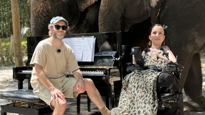 Lucie en Thailande Jérémy Michalak et Lucie Carrasco