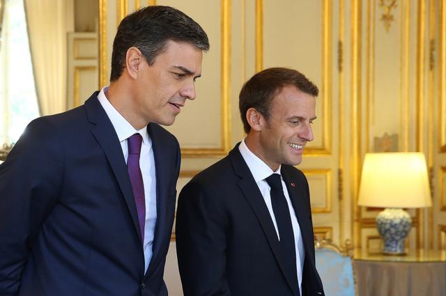 Pedro Sánchez rencontre Emmanuel Macron à l'Élysée en 2018.
