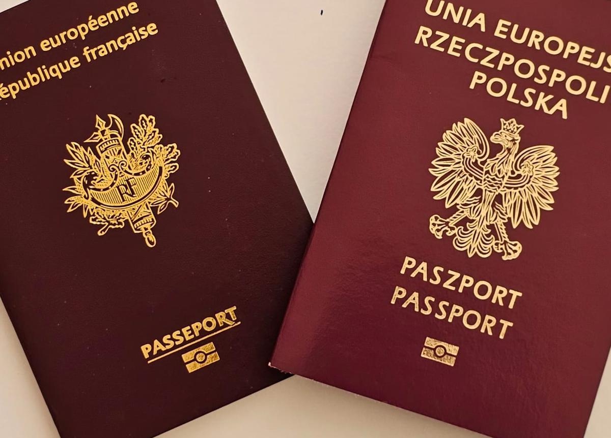 Passeports Français et Polonais