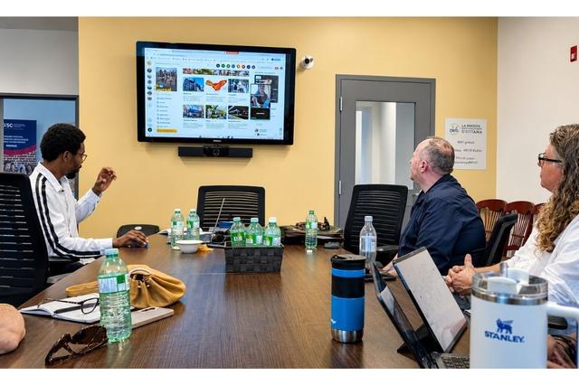 Participants à la rencontre proposée par la Maison de la Francophonie d'Ottawa sur la découvrabilité