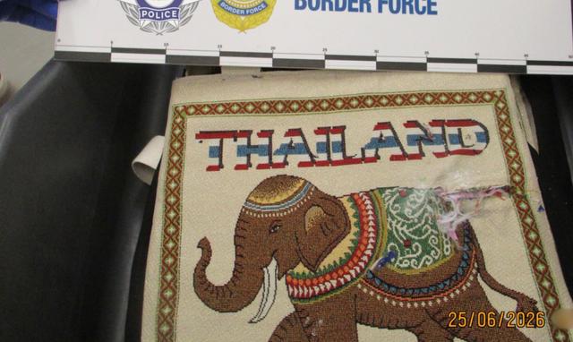 Sac thaï cache d’héroïne 