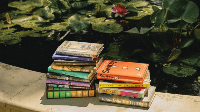 Le Booker Prize, l’une des récompenses littéraires anglophones les plus importantes, a dévoilé sa liste de 13 livres finalistes à dévorer cet été.