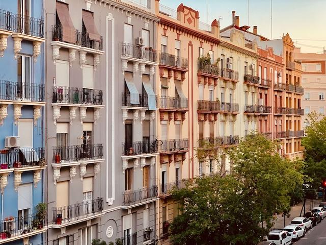 immeubles de couleur à Valencia en Espagne