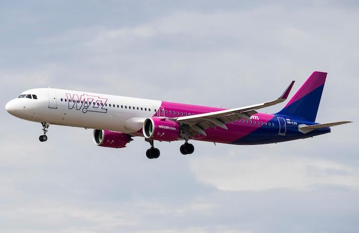 Airbus A321neo de Wizz Air volant dans le ciel