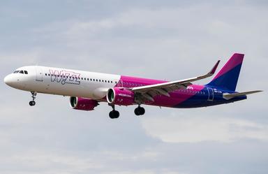 Airbus A321neo de Wizz Air volant dans le ciel