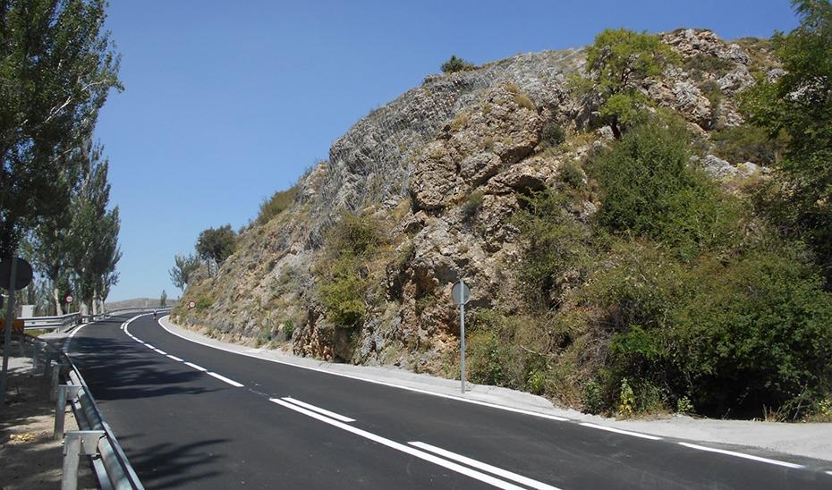 Route d'accès à la Sierra Nevada (A-395) une fois les travaux achevés.