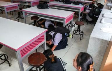 Exercice sécurité école Thaïlande 