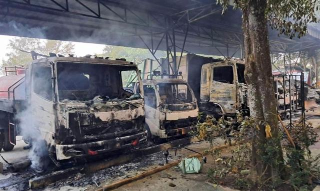 Véhicules incendiés sud Thaïlande 