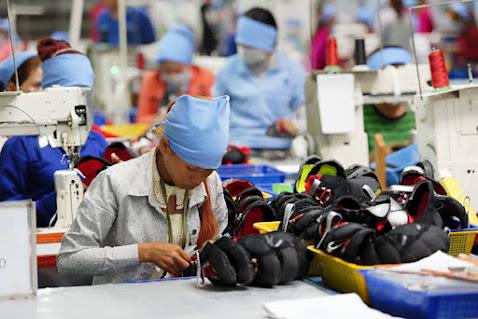 Cambodian-garment-worker