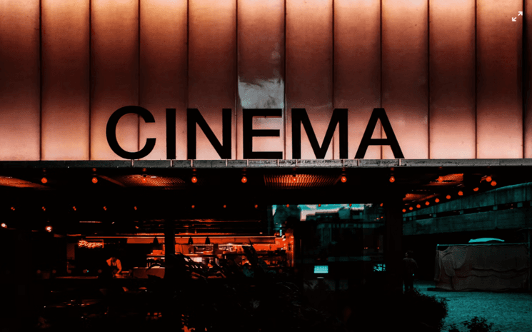 Enseigne de cinéma