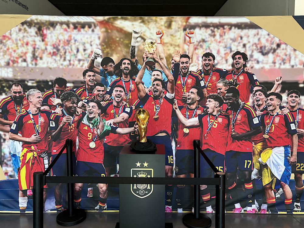 Exposition « Reyes del Mundo »