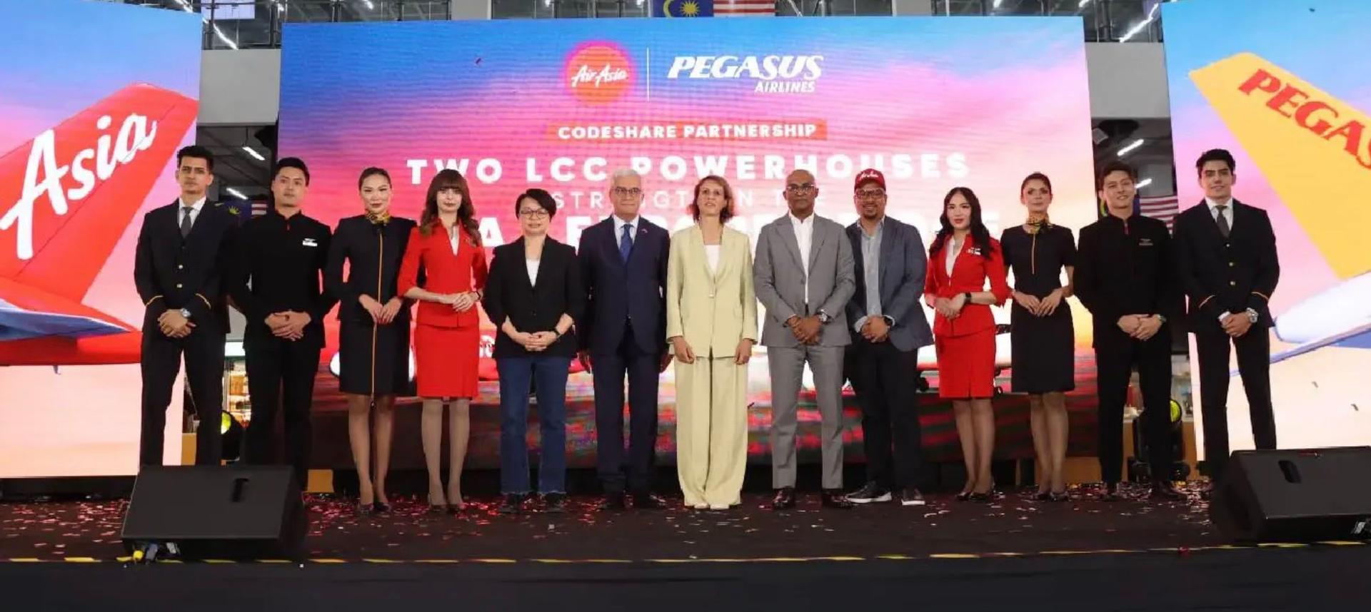Signature accord AirAsia Pegasus