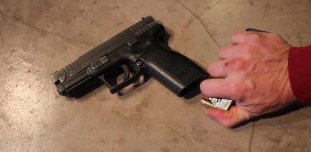 Pistolet chargeur main