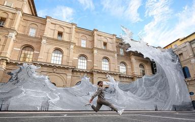 JR_Vatican_vague