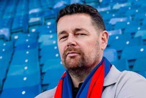 Pierre Sage a signé un contrat de trois ans avec Palace, le liant aux Eagles jusqu'en 2029