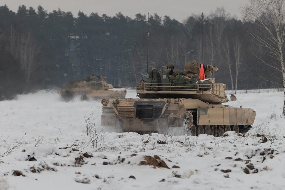 Exercice militaire en Pologne chars américains Abrams, Guerre en Ukraine, OTAN