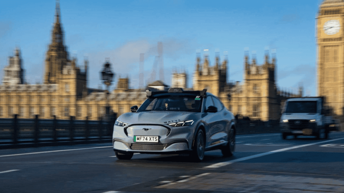 Les premiers taxis sans chauffeur à Londres