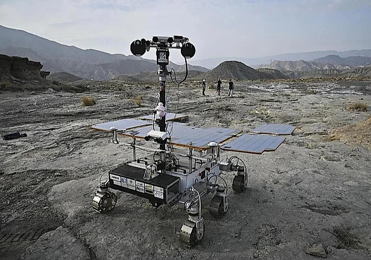  vehículo rover 'Charlie' en el Desierto de Tabernas