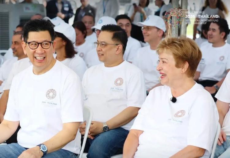 Ministre finances thaï et DG FMI
