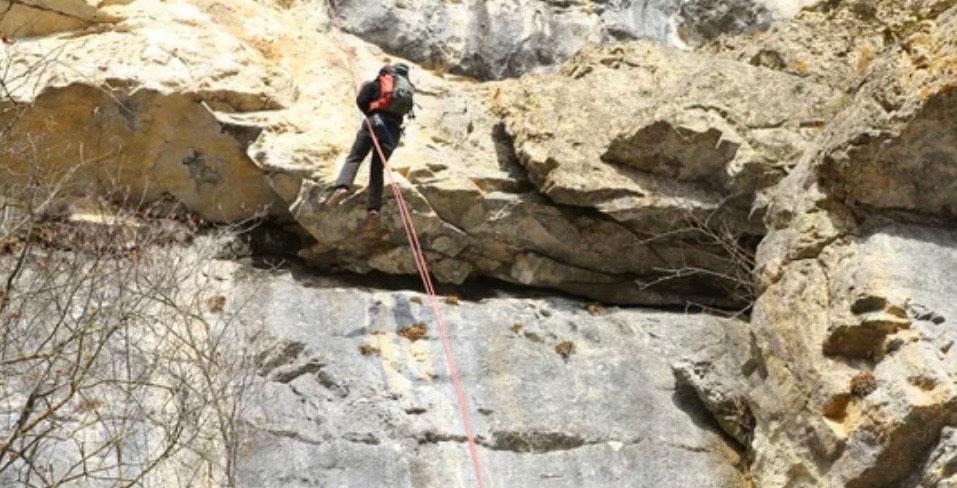 Descente en rappel