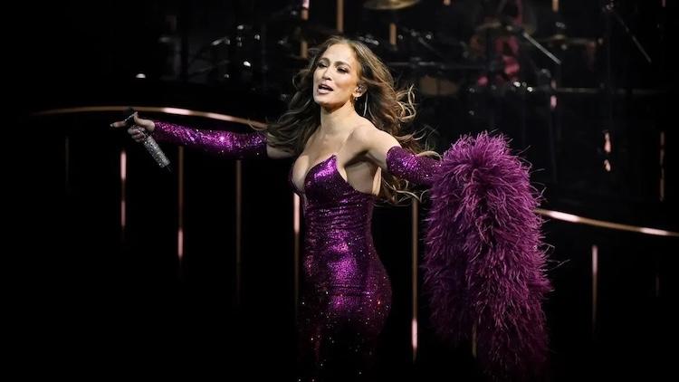 jennifer lopez dubai