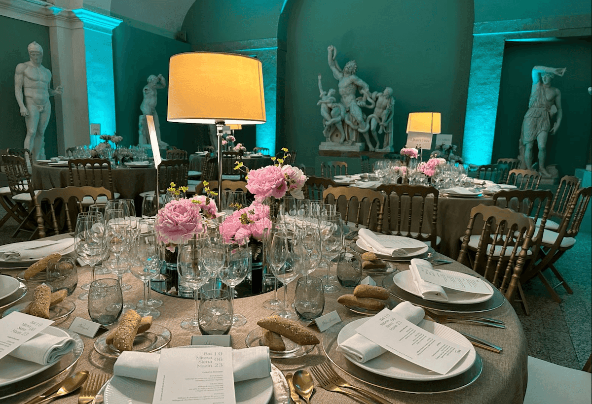 diner organisé par loc'hall dans un lieu du patrimoine espagnol