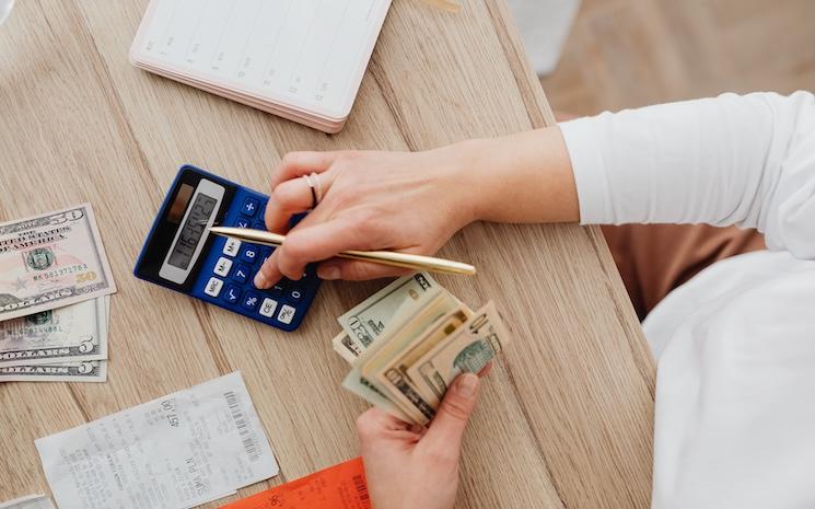 calculatrice et billet