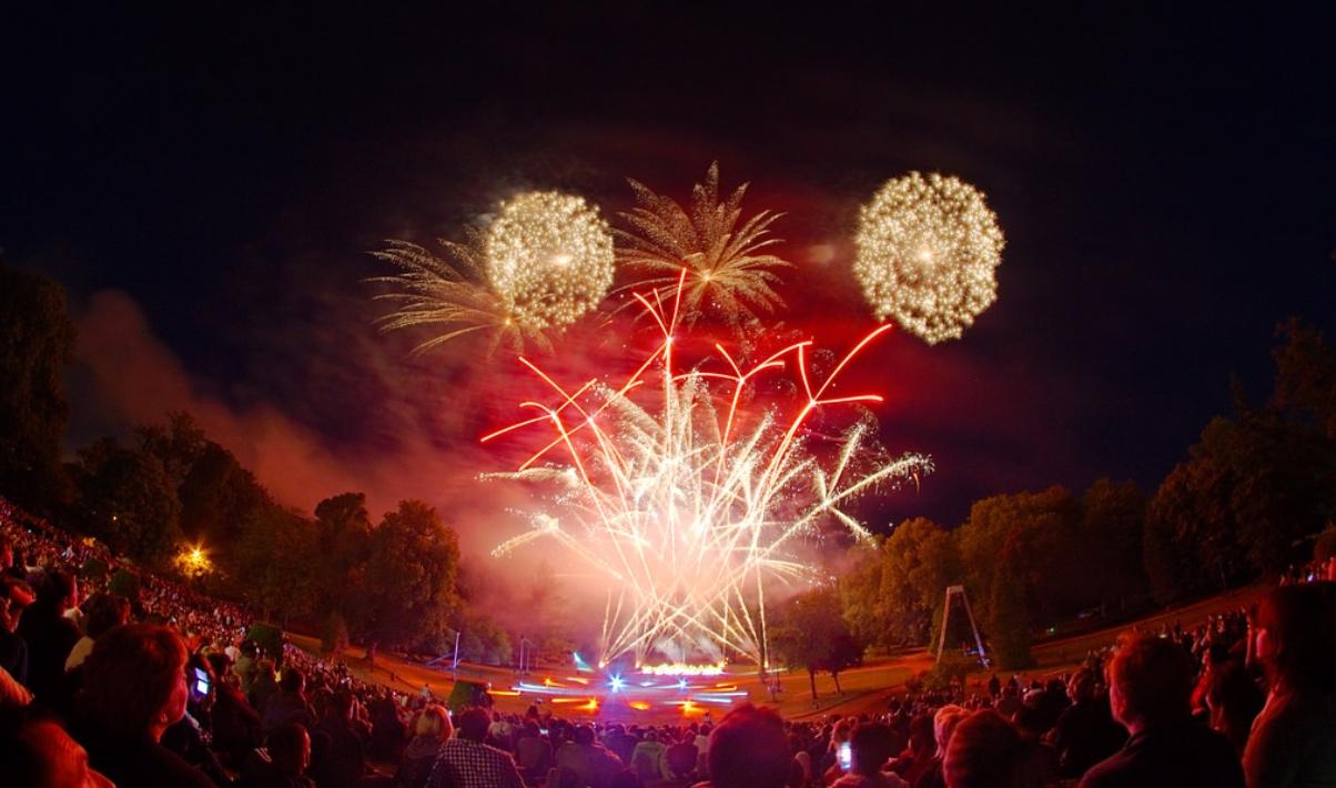 Feux, artifice, Bonfire, Night, fête, Battersea, expat, expatriés, français, francophones, french, communauté, actualités, informations, Londres, Royaume, Uni, UK, Angleterre, Great, Britain, magazine, journal, news, Blackheath, Wembley, Victoria, 