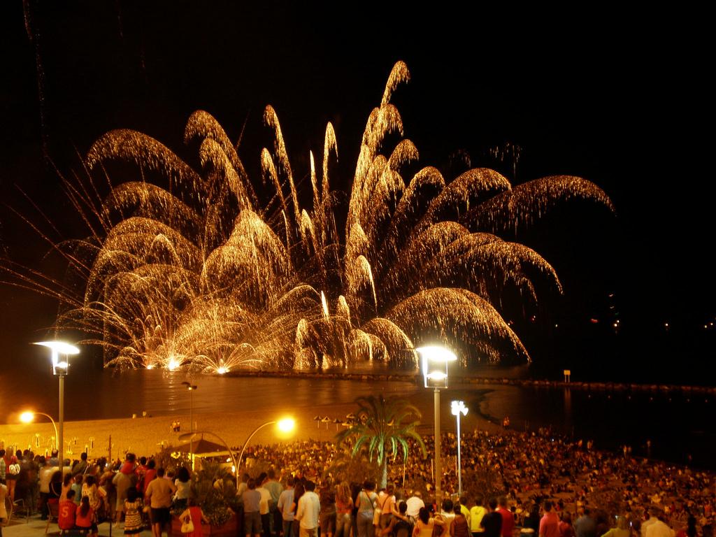Fuegos_artificiales_hogueras_4