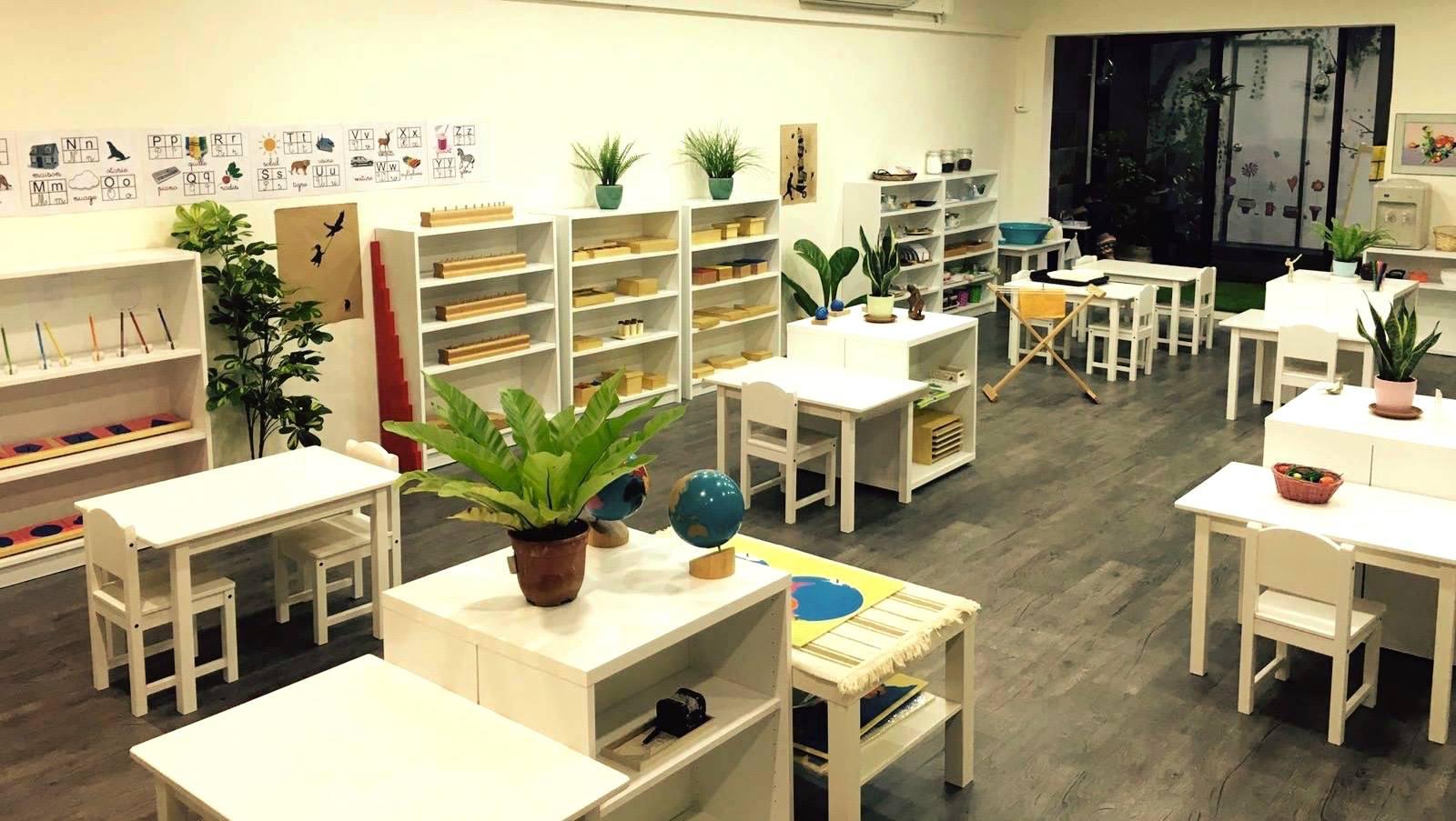 Les Oliviers french  Montessori