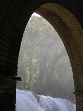 Les Cascades delle Marmore, français à Rome, francais, journal, français, cascatta della marmore