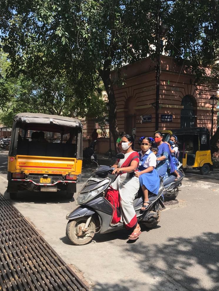 enfants école pondichéry india inde 