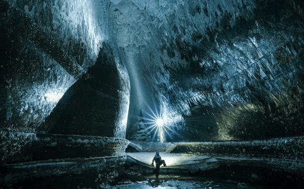 Oriane Laromiguière en exploration au Svalbard 