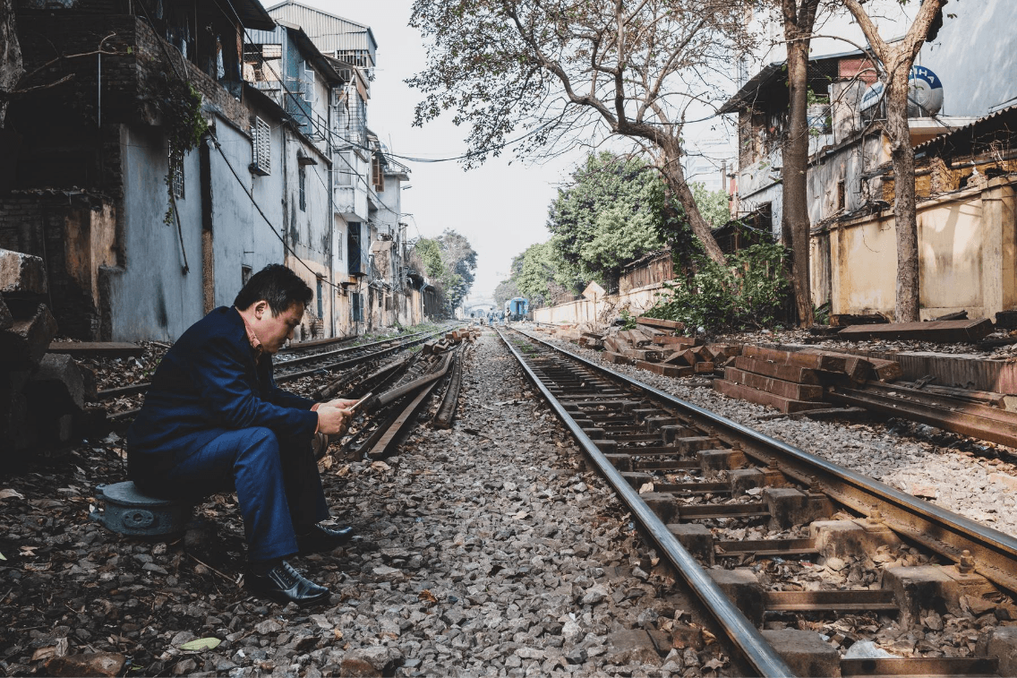 adrien jean vietnam photo train