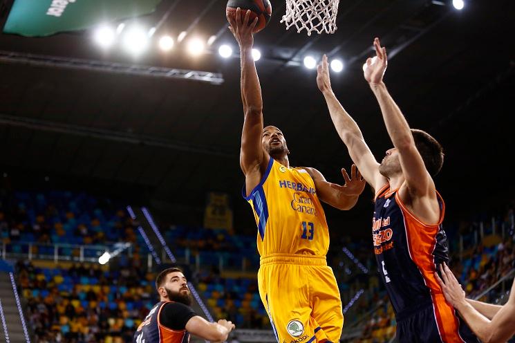 La défense a été trop tendre