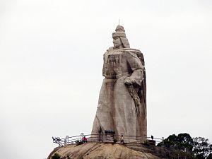 statue-koxinga-zheng-chenggong