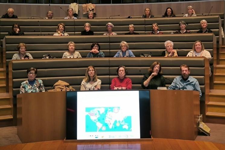 L'une des finales se déroule dans l’hémicycle des élus du département des Bouches-du-Rhône.