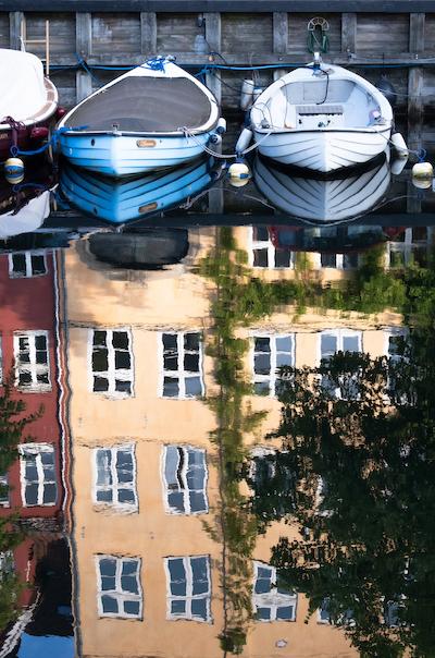 Le Canal aux milles couleurs par le photographe de Copenhague Barry Mackelary