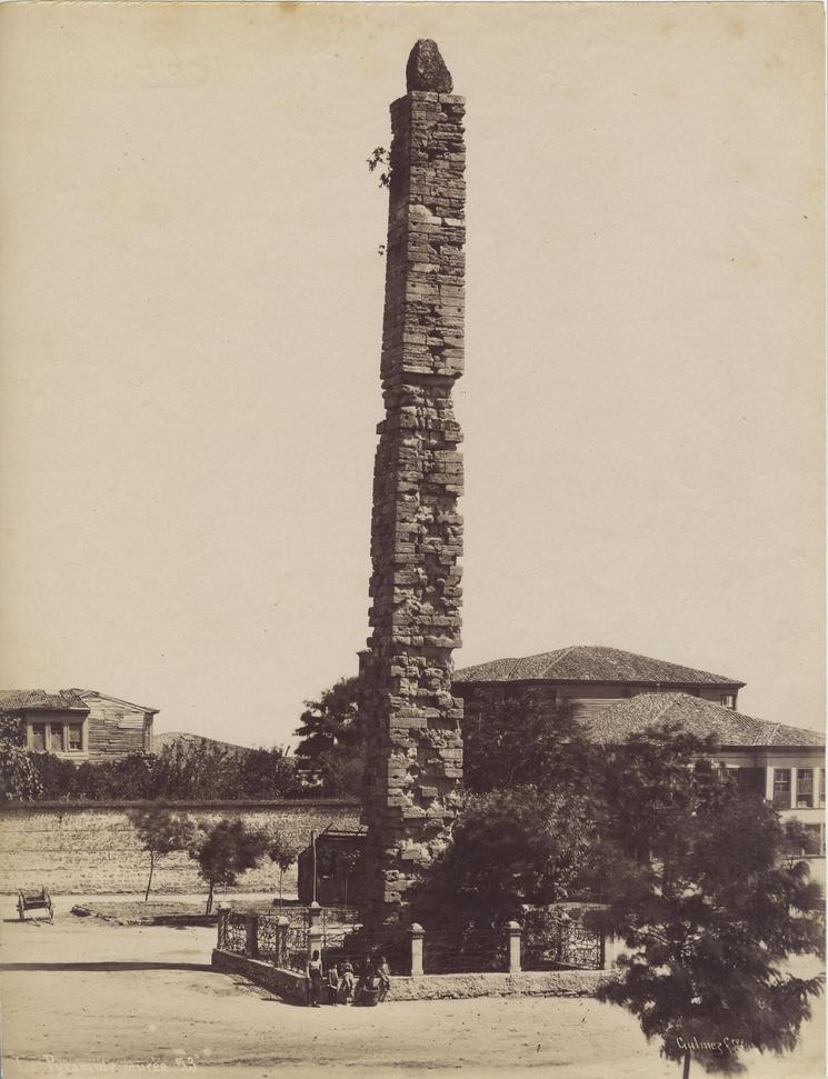 La colonne murée – Photographes Gülmez frères – circa 1880